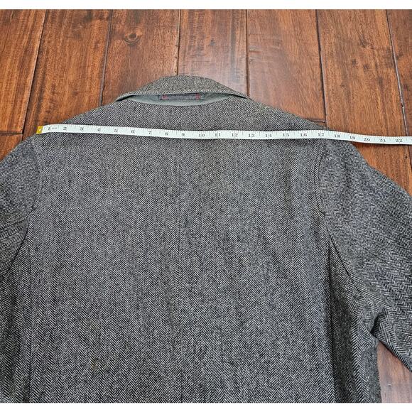 Daniel Cremieux gray herringbone blazer. Wool and cashmere . Mens Size Medium - Picture 11 of 11
